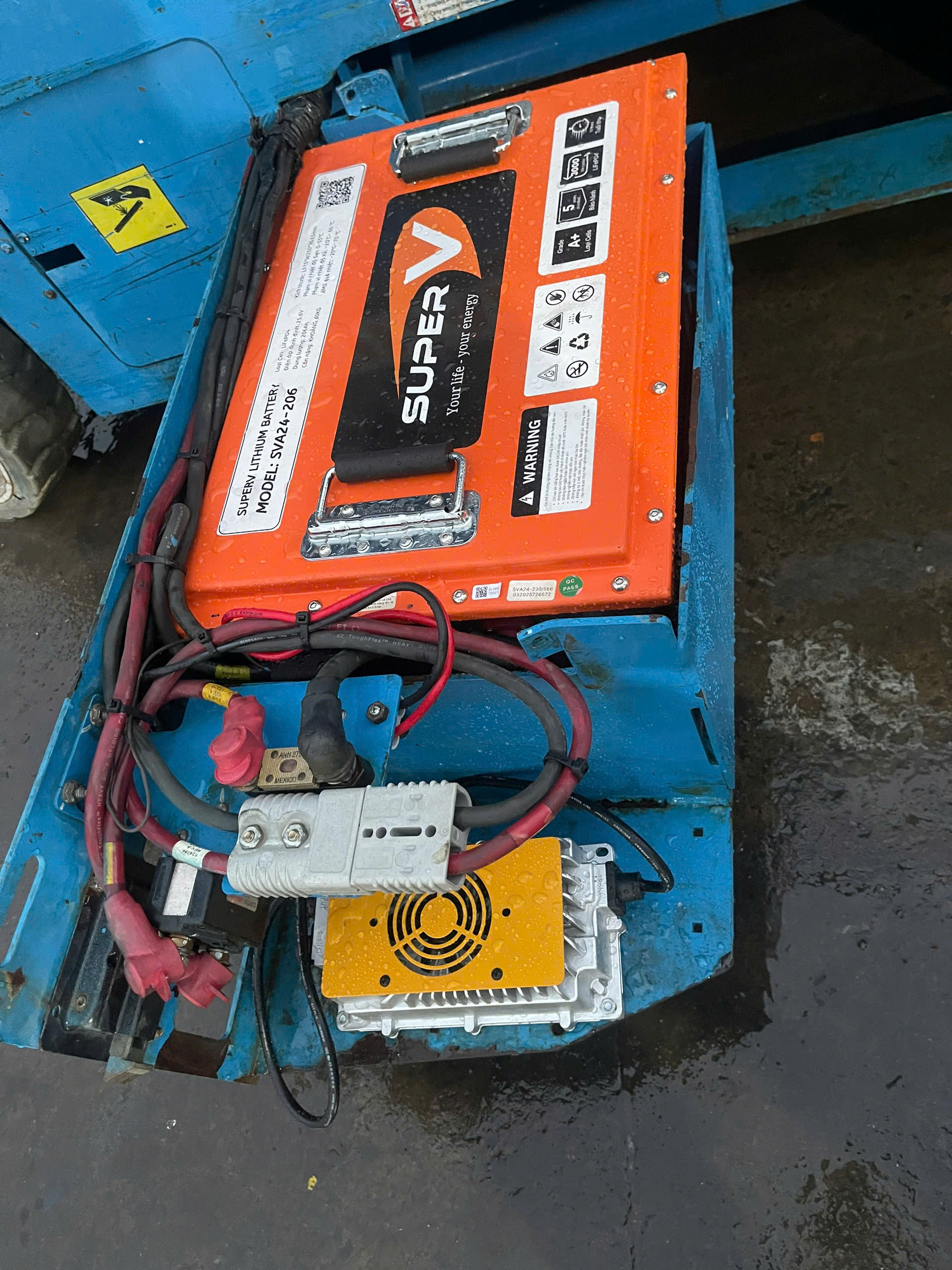 Pin lithuum xe nâng SuperV 25.6V 206Ah
